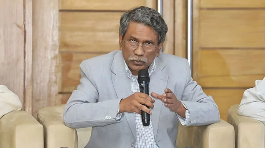 Ali Riaz